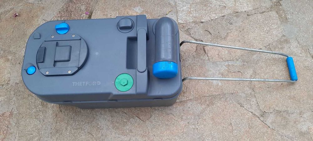 Химическа тоалетна THETFORD