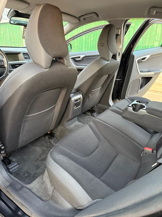 Volvo S60 T3 1.6benzina 150cp 2011