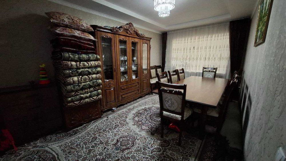 Ц-1,Садык Азимова 3/5/5 77 серия японское посольство. Балкон 2 на 6