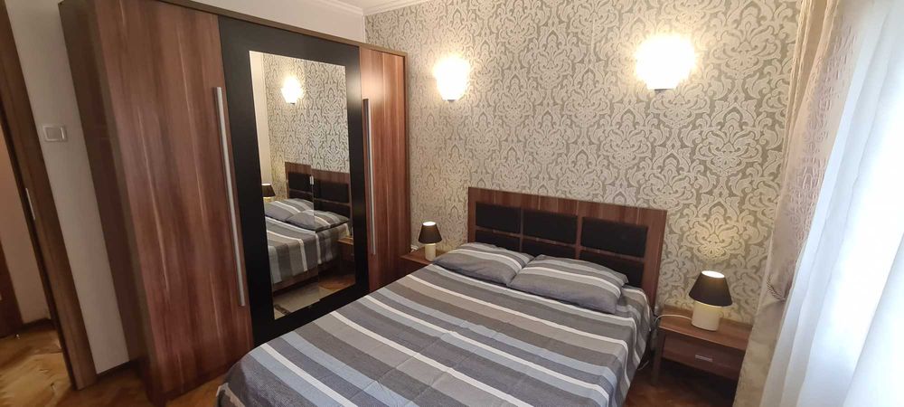 Inchiriez Apartament 2 Camere,Pajura,et3/4,S=50mp
