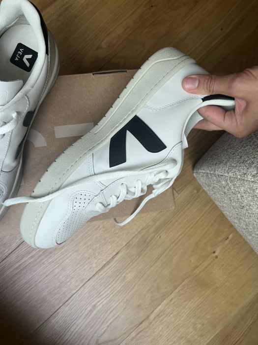 Кожени маратонки Veja V 10