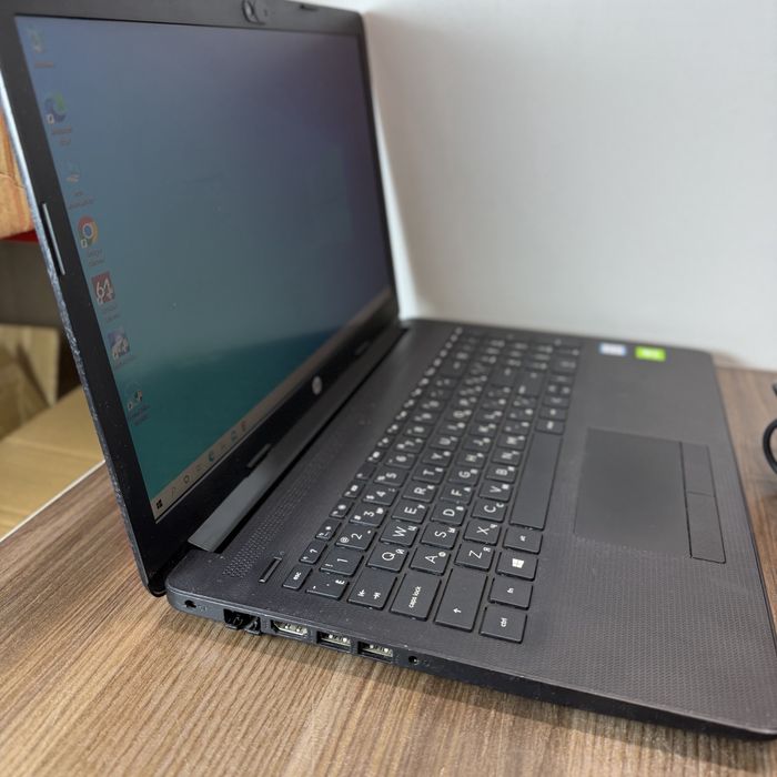 Ноутбук HP Laptop 15-da0263ur