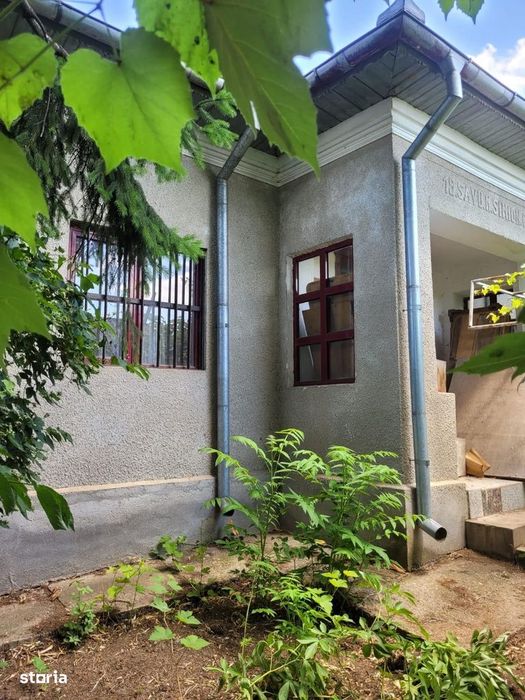 Casă de vânzare!