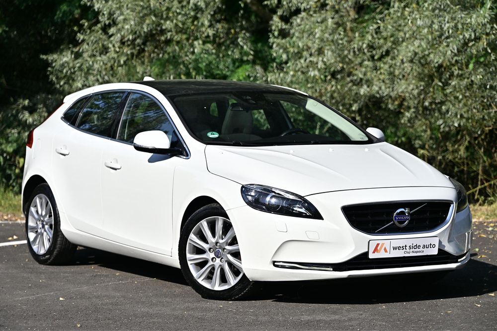 Volvo V40 - D2 - 2013 - Panoramic/Xenon/Keyless