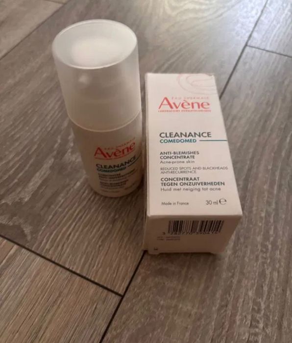 Crema Avene anti-imperfectiuni puncte negre si acnee