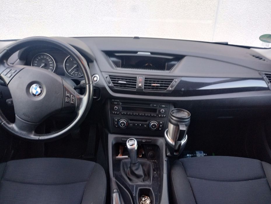 Vând BMW X1 sdrive