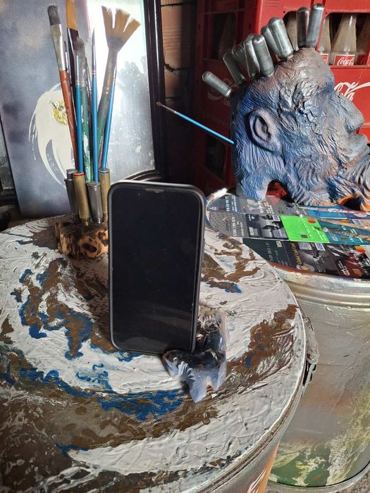 поставка за телефон