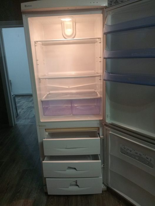 Продам холодильник