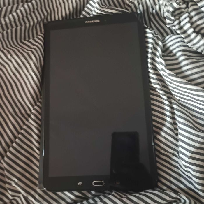 Samsung Galaxy Tab A  (2016)