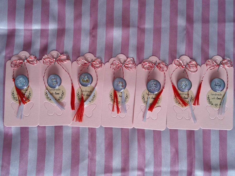 Martisoare din rasina unice handmade