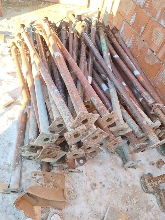 Popi metalici pentru placa , cofraje etc.