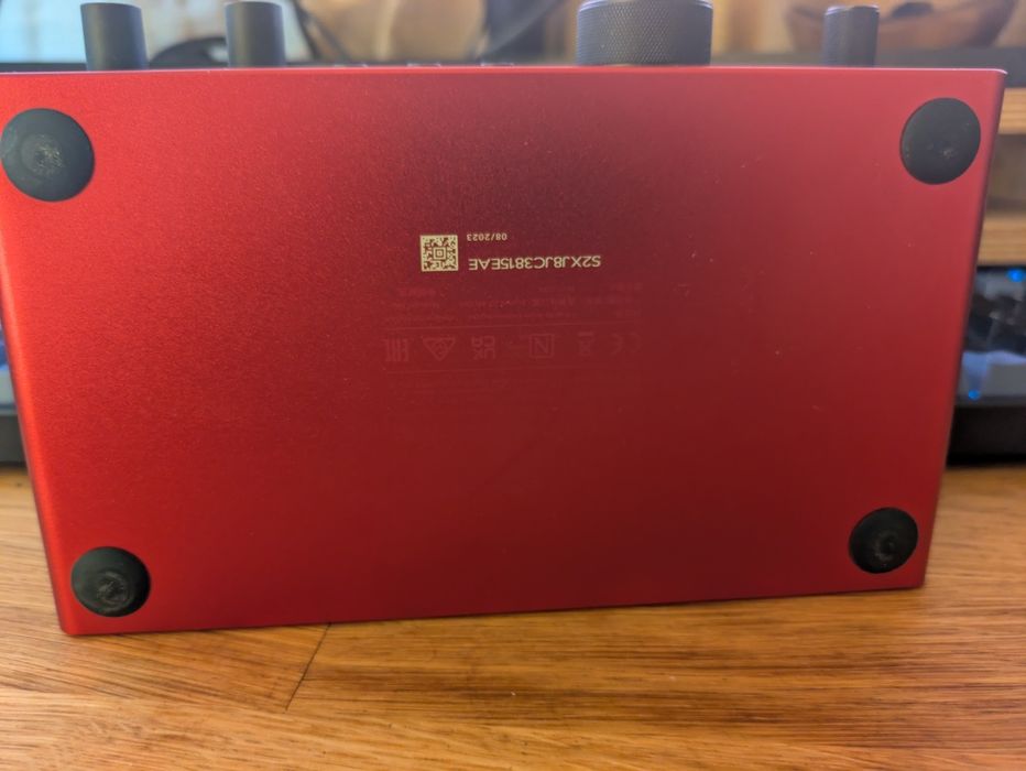 Focusrite Scarlett 2i2 gen4