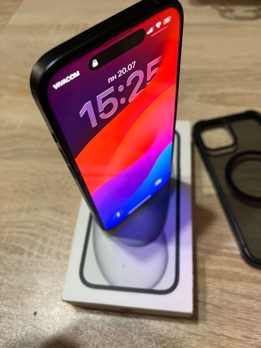 Продавам iPhone 15 128GB  Black в отлично техническо състояние
