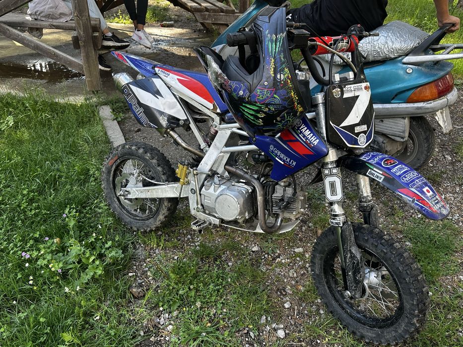 Продавам кросов мотор Yamaha