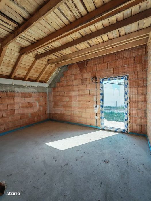 Casa individuala 144 mp, teren 500 mp, la rosu, in Tureni