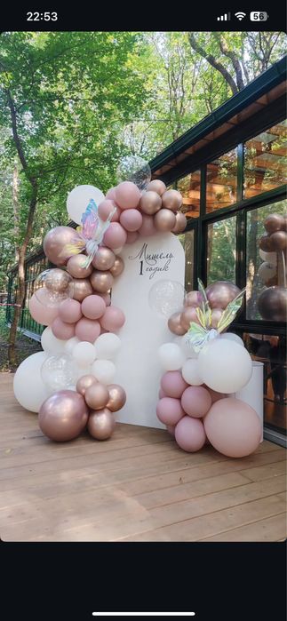 Фотозона декор праздника цветы на столы