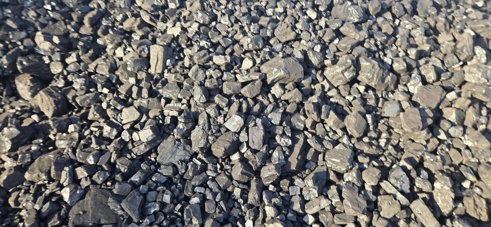 Калиброванный уголь,уголь в мешках