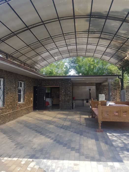 Продаётся загородный  дом в 20 минутах от Ташкента. Кибрайский район.