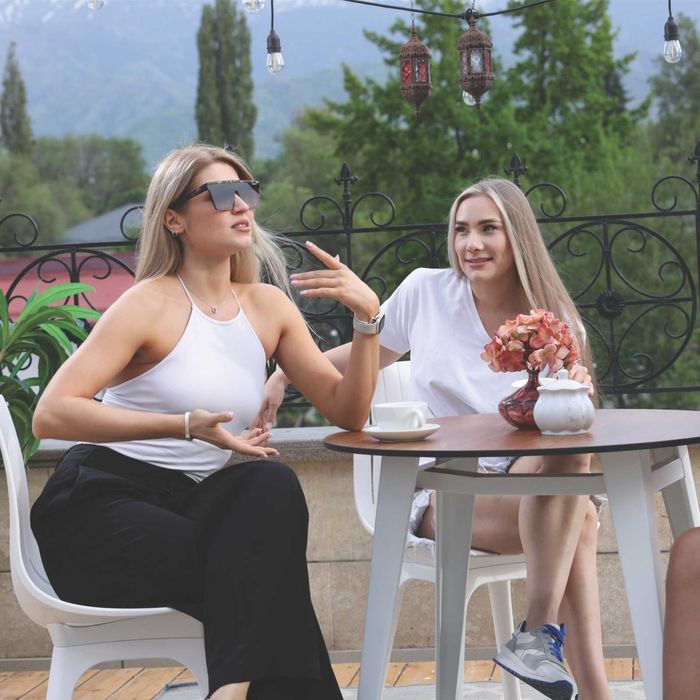 Столы стулья для бара и ресторана