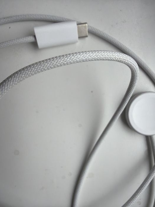 cablu usb C original Apple Watch ca nou