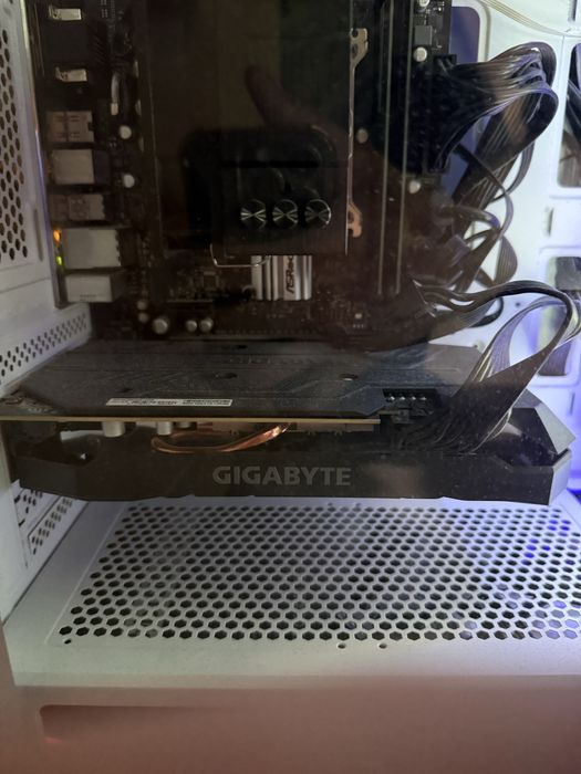 Видеокарта RTX 2060 6GB Gigabyte
