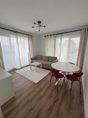 Inchiriez apartament 2 camere langa mall Coresi