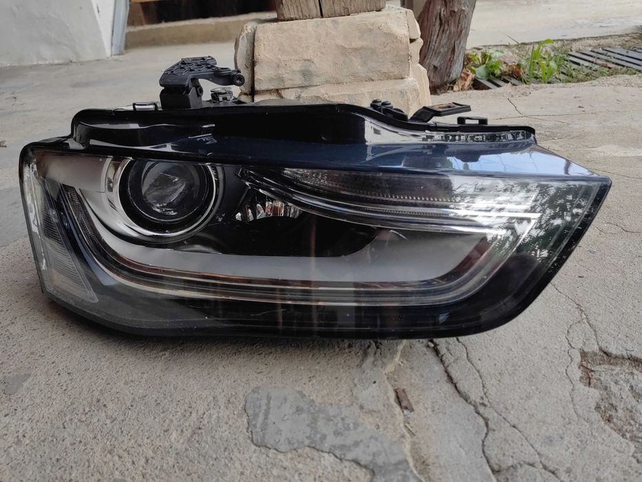 Фар Audi A4 B8.5 Bi-Xenon LED завиващ десен/Фар Ауди А4 Б8.5 Оригинале