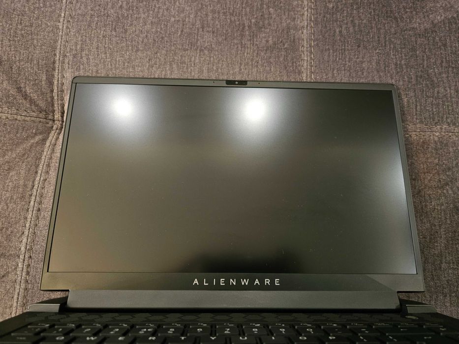 Alienware M15 R7 165hz / i7 12700 / RTX 3060 140w / 16 Ram / 512 SSD