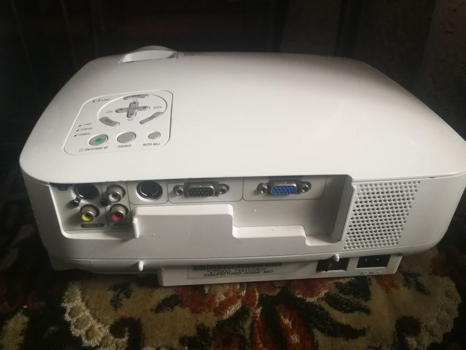 Proiector Nec vt590