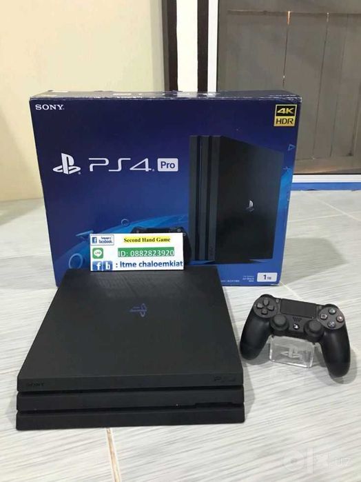 Playstation 4Pro va slim