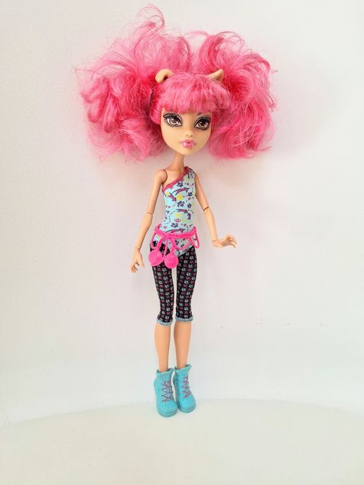 Оригинална кукла Monster High Howleen Wolf