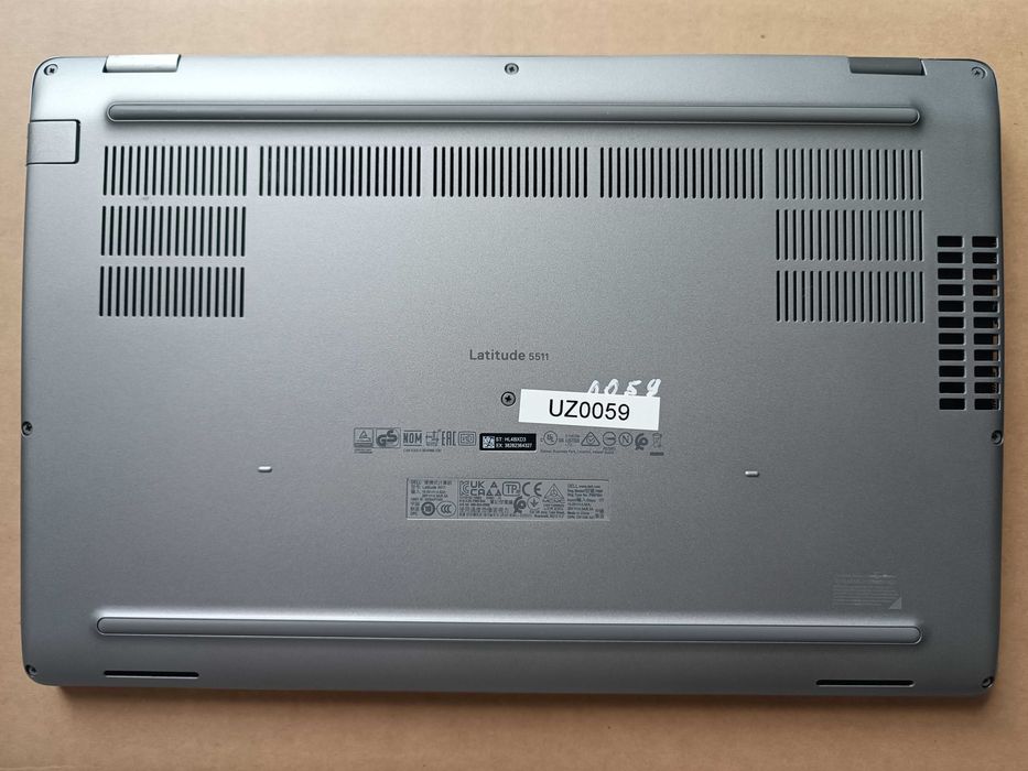 Ноутбук Dell Latitude 5511 core i-7 10850H RAM 16GB SSD 500GB + 1TB