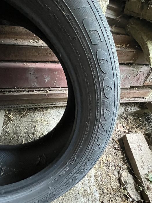 Шины б/у  комплект 4 штуки