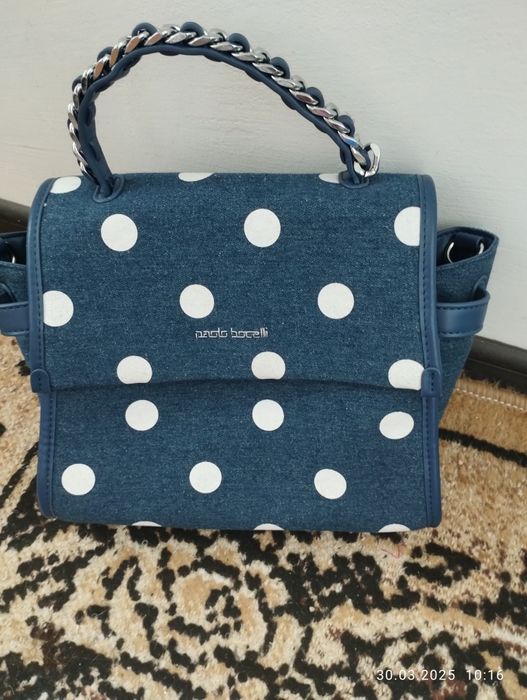 нова дамска чанта