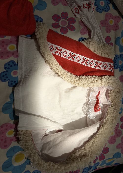 Costum traditional bebe