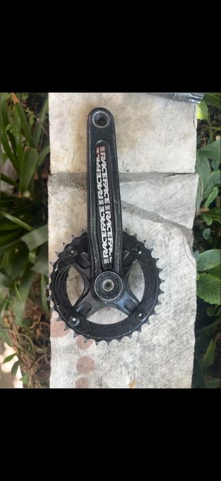 Курбели RaceFace 175mm 73mm