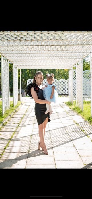 Rochie neagră, elegantă