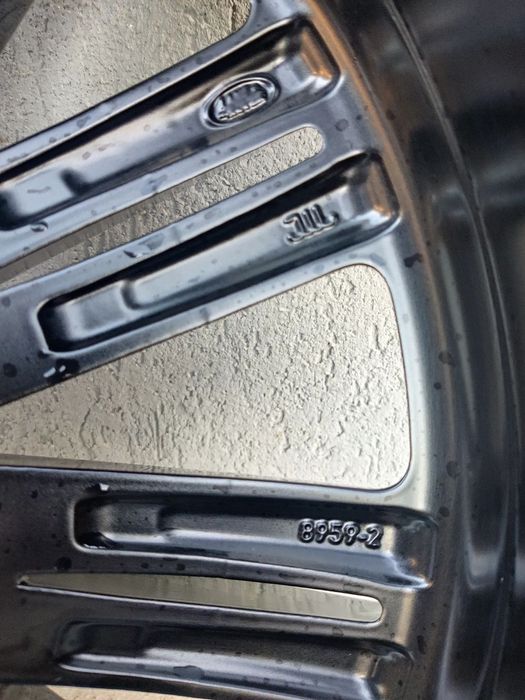 1x Janta aliaj 20'' Land Rover Range Rover Velar Evoque L551 Jaguar E F Pace R8D2-FA