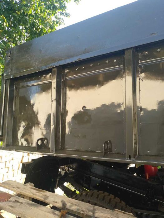 Зил 130 самосвал сотилади