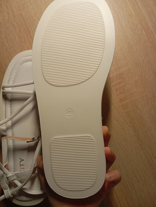 сандали белые joycity