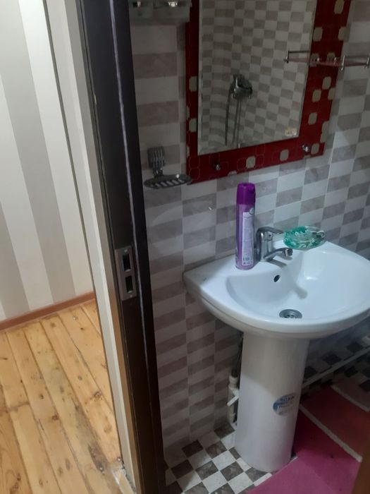 Аренда коракамиш 1/2  1.хонали оилага берилади расмдаги уй оилага