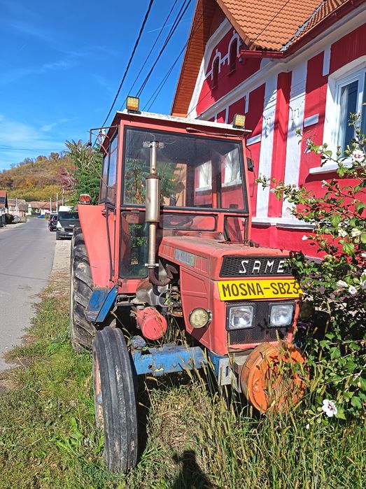 Tractor în stare bună de funcționare