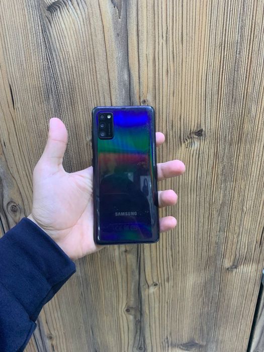 Самсунг Самсунг а 41