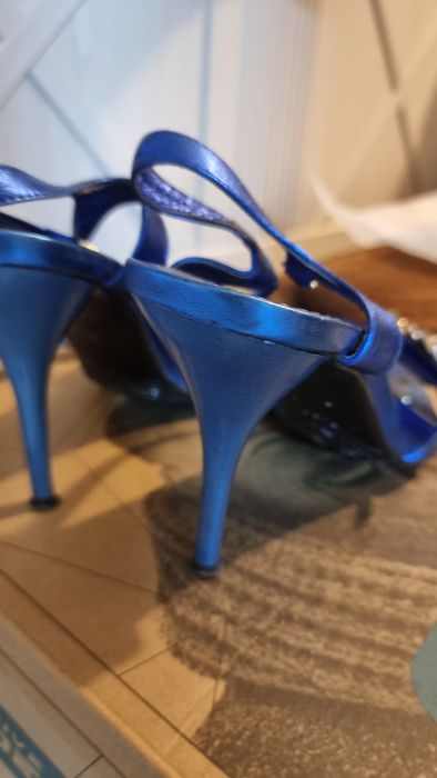 Босоножки синий металик