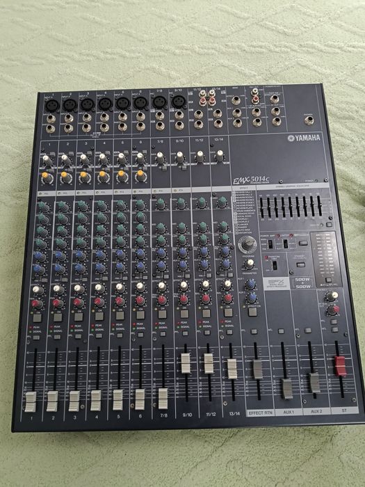 Vand mixer Yamaha perfect funcțional se da cu proba  la fata locului .