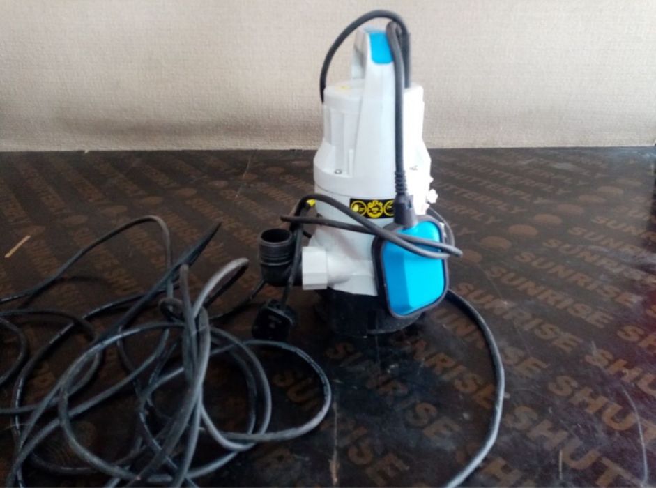 Потопяема водна помпа, внос от Англия