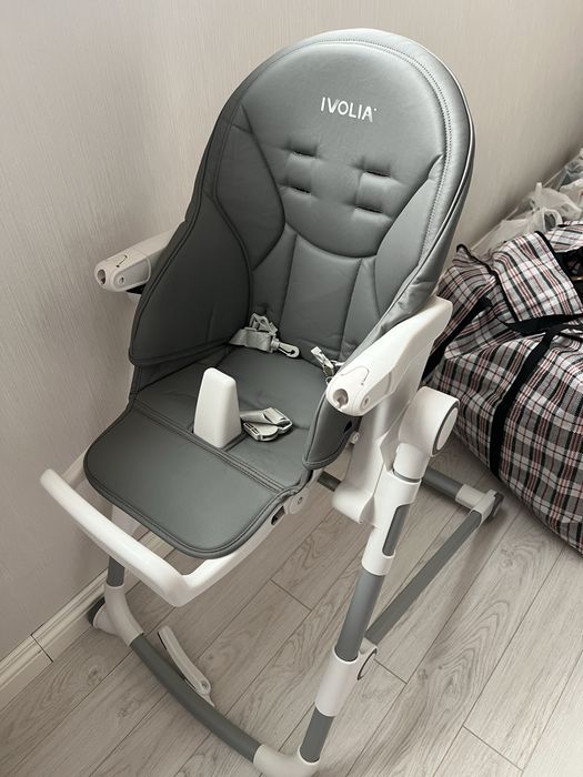 Стульчик для кормления  ivolia q6