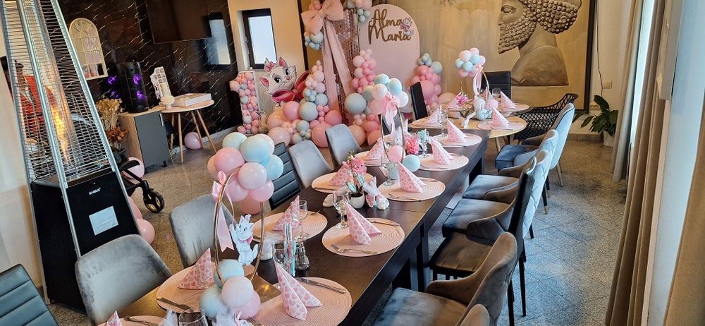 Locatie Restaurant pentru pentrceri aniversare, Moț, cununie, botez..