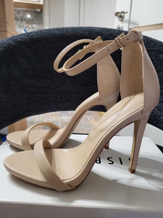 Високи сандали Aldo 38