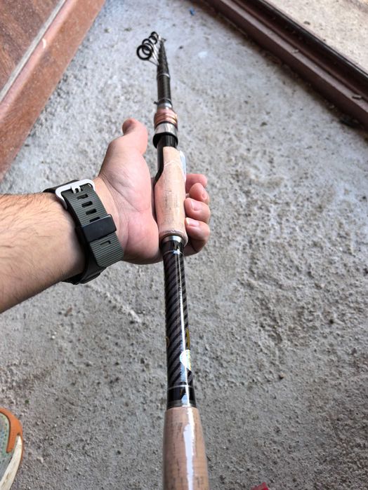 Въдица за плувка спининг